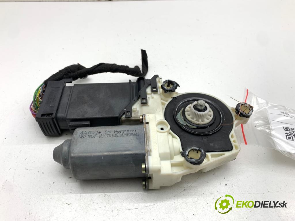VW GOLF IV liftback 1999 85 kW 1.9 TDI 1896 motor sťahovaní okna levý přední část 1J1959801C