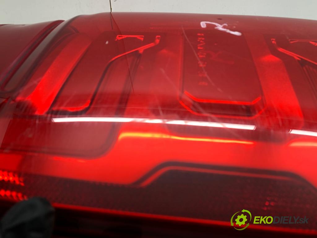FORD RANGER V  2019 213 kW 2.3 213 kW [290 KM] benzyna 2019 - 2022 2261 Svetlo pravy zad