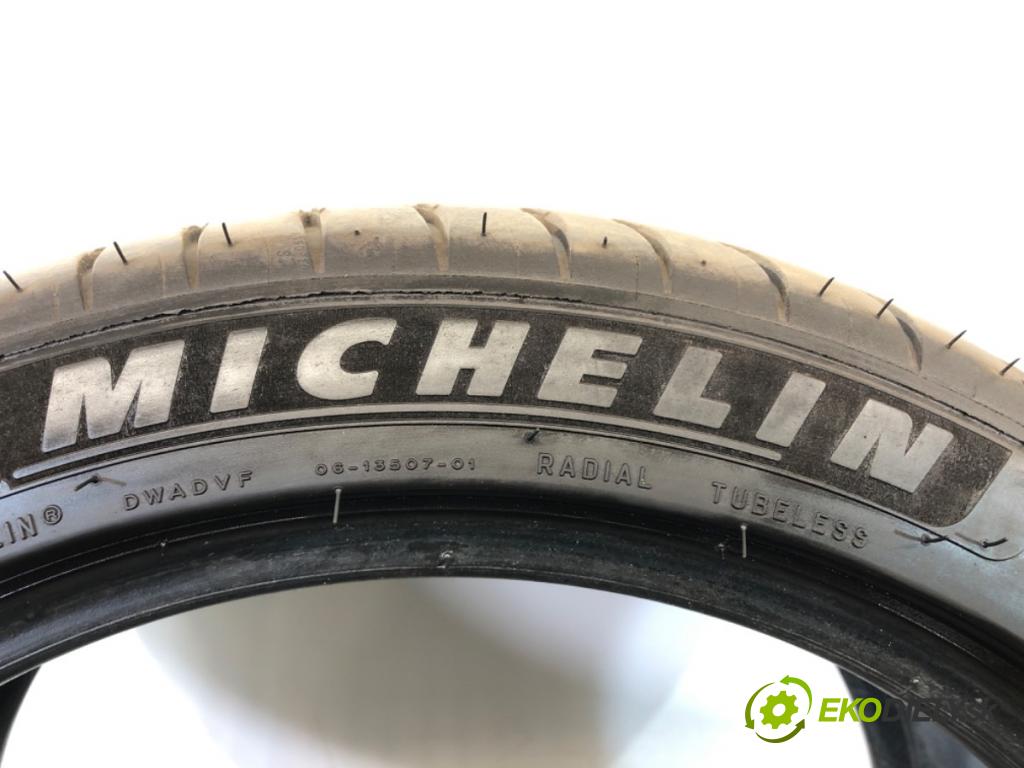 --- ---      PNEUMATIKA: 2X 255/40 R18 MICHELIN