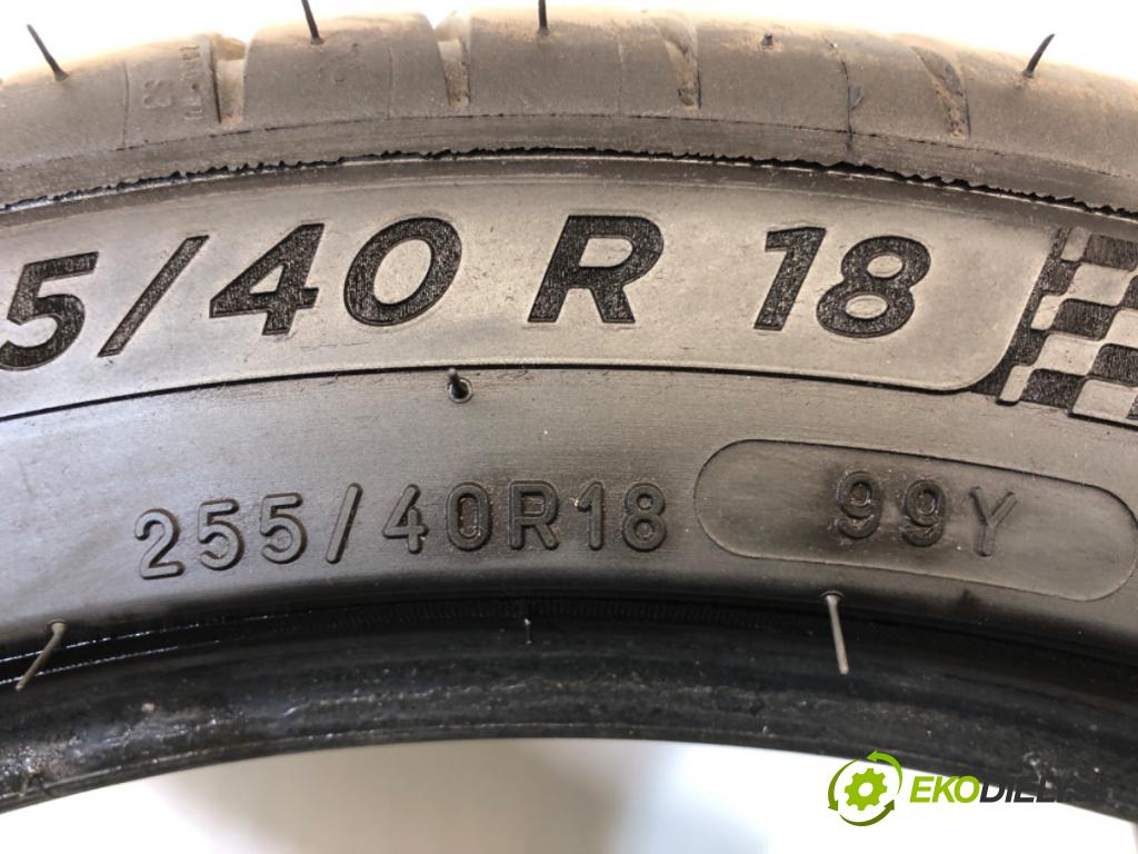 --- ---      PNEUMATIKA: 2X 255/40 R18 MICHELIN