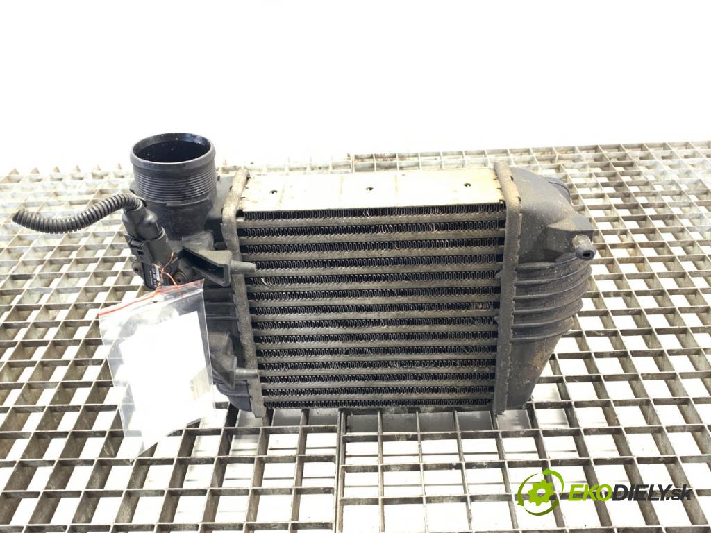 AUDI A6 C6 Kombi 2007 120 kW 2.7 TDI 2698 intercooler 4F0145805AB (Intercooler (chladič stlačeného vzduchu))