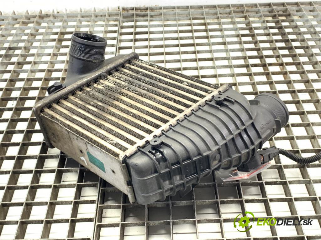 AUDI A6 C6 Kombi 2007 120 kW 2.7 TDI 2698 intercooler 4F0145805AB (Intercooler (chladič stlačeného vzduchu))
