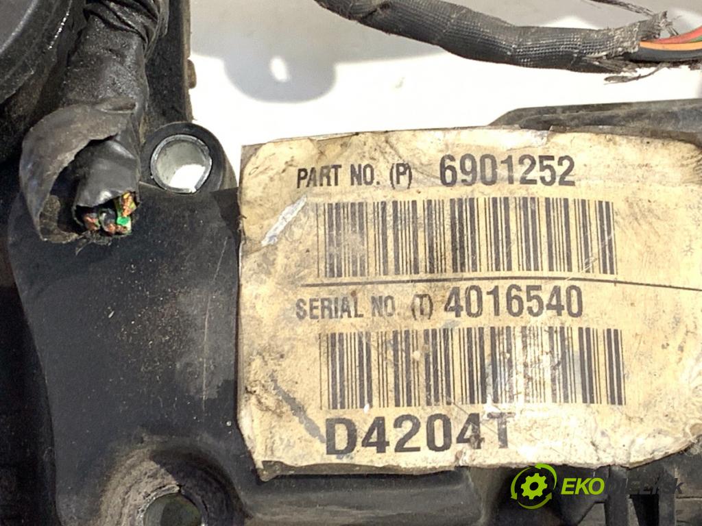 VOLVO V50 Kombi 2007 100 kW 2.0 D 1998 Potrubie sacie, sanie 9645977980 (Sacie potrubie)