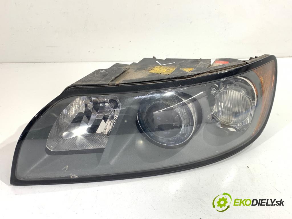 VOLVO V50 Kombi 2006 100 kW 2.0 D 1998 světlomet levý přední část 30698889