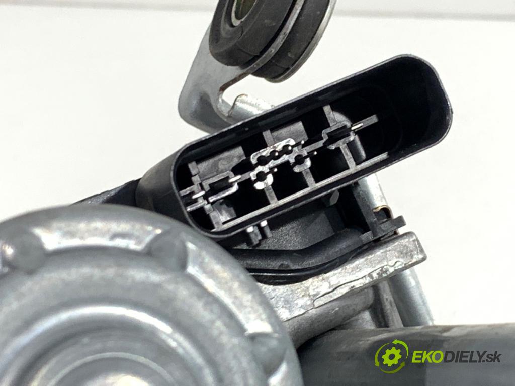 FORD ECOSPORT SUV 2021 92 kW 1.0 EcoBoost 998 mechanismus stěračů přední část GN15-17500-AG (Motorek stěračů přední)