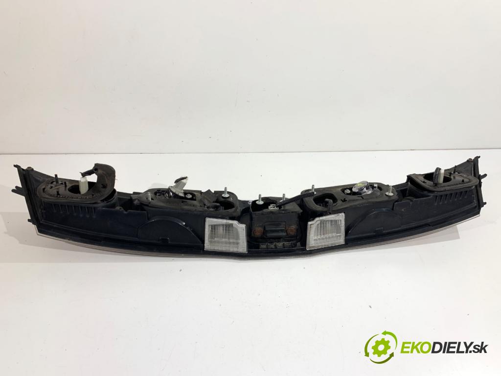 HONDA CIVIC VIII liftback 2007 103 kW 2.2 CTDi (FK3) 2204 zadní část - čelo klika dveří zadní část 132-16721