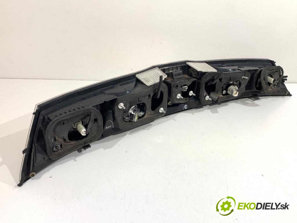 HONDA CIVIC VIII liftback 2007 103 kW 2.2 CTDi (FK3) 2204 zadní část - čelo klika dveří zadní část 132-16721