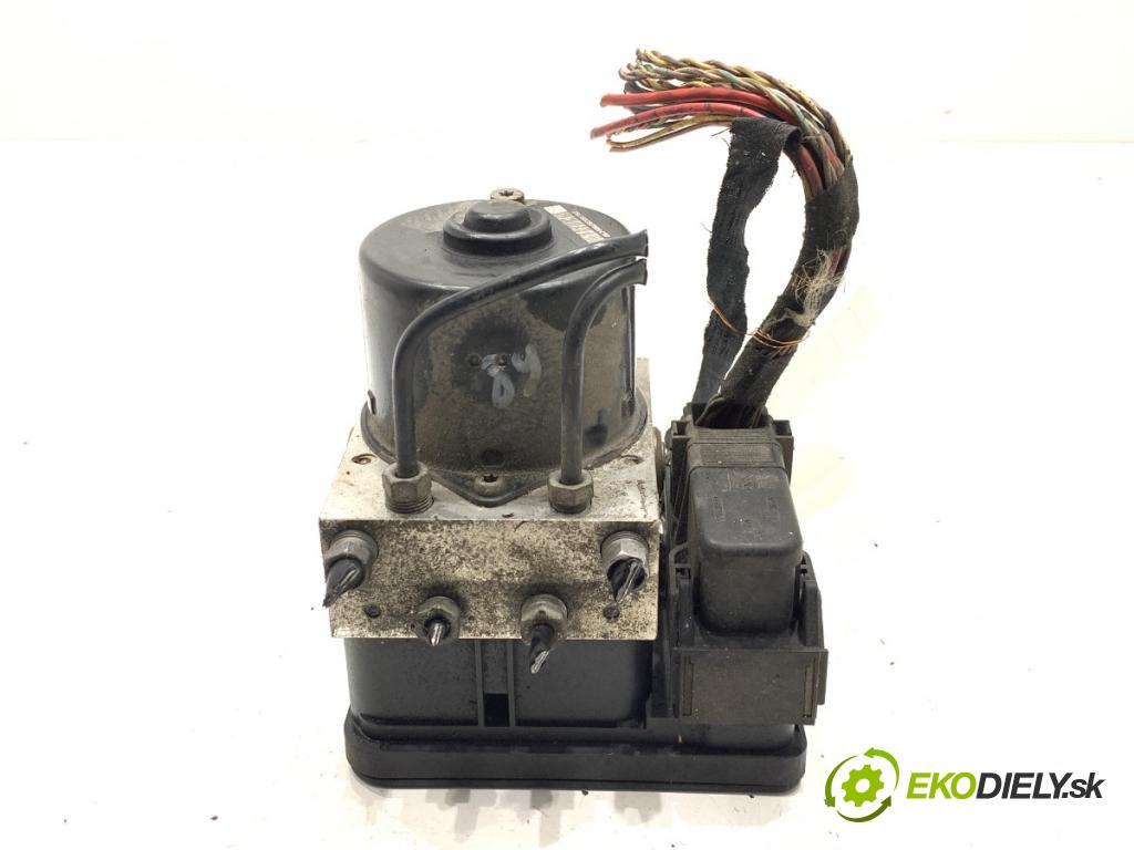 VOLVO V50 Kombi 2005 80 kW 1.6 D 1560 Pumpa ABS 30736588 (Pumpa ABS)
