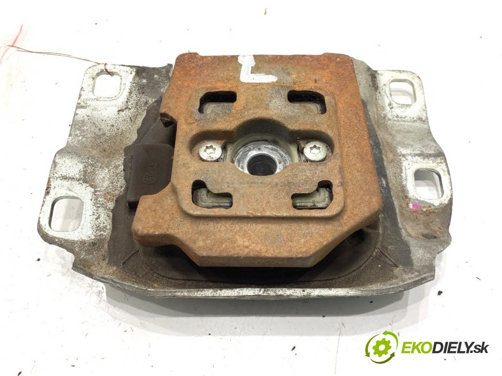 VOLVO V50 Kombi 2005 80 kW 1.6 D 1560 AirBag motora levý 444968629