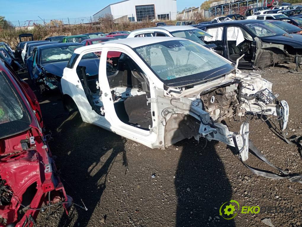 HYUNDAI i20 II liftback 2018 62 kW 1.2 1248 KAROSERIA ČTVRŤÁK blatník práh střecha PODŁUŻNICA