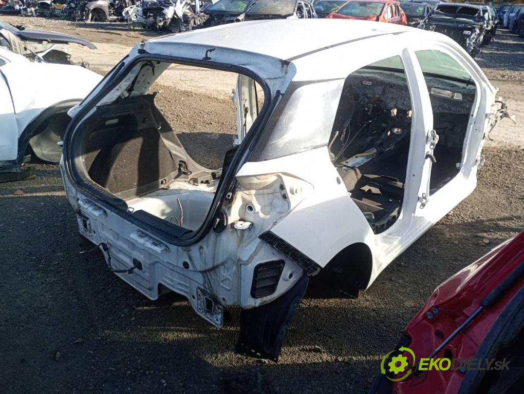 HYUNDAI i20 II liftback 2018 62 kW 1.2 1248 KAROSERIA ČTVRŤÁK blatník práh střecha PODŁUŻNICA