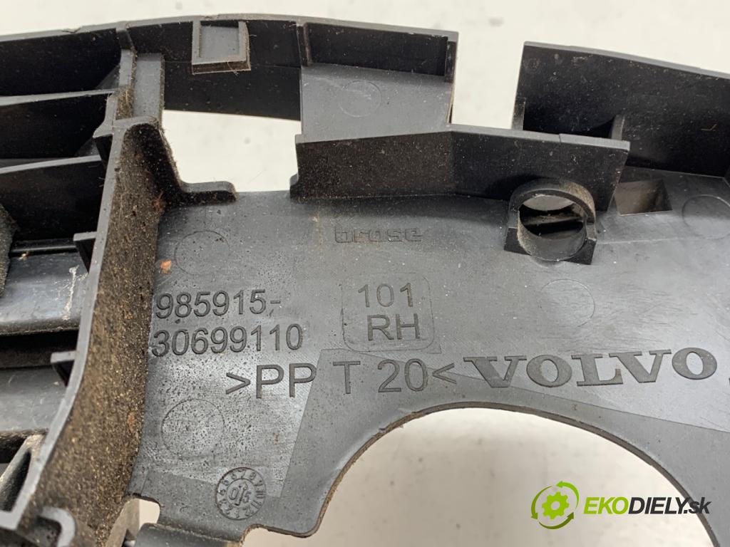 VOLVO V50 Kombi 2005 125 kW 2.4 2435 zámok dveře pravý přední část 30699793