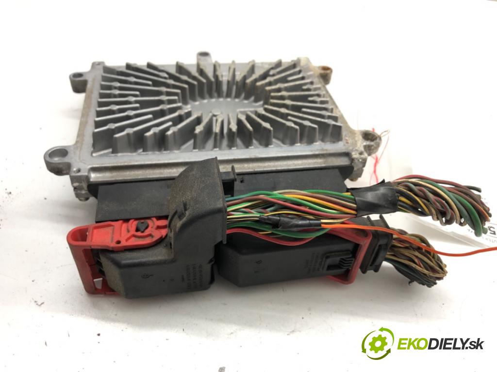 VOLVO V50 Kombi 2005 125 kW 2.4 2435 riadiaca jednotka Motor P30743102 (Riadiaca jednotka)