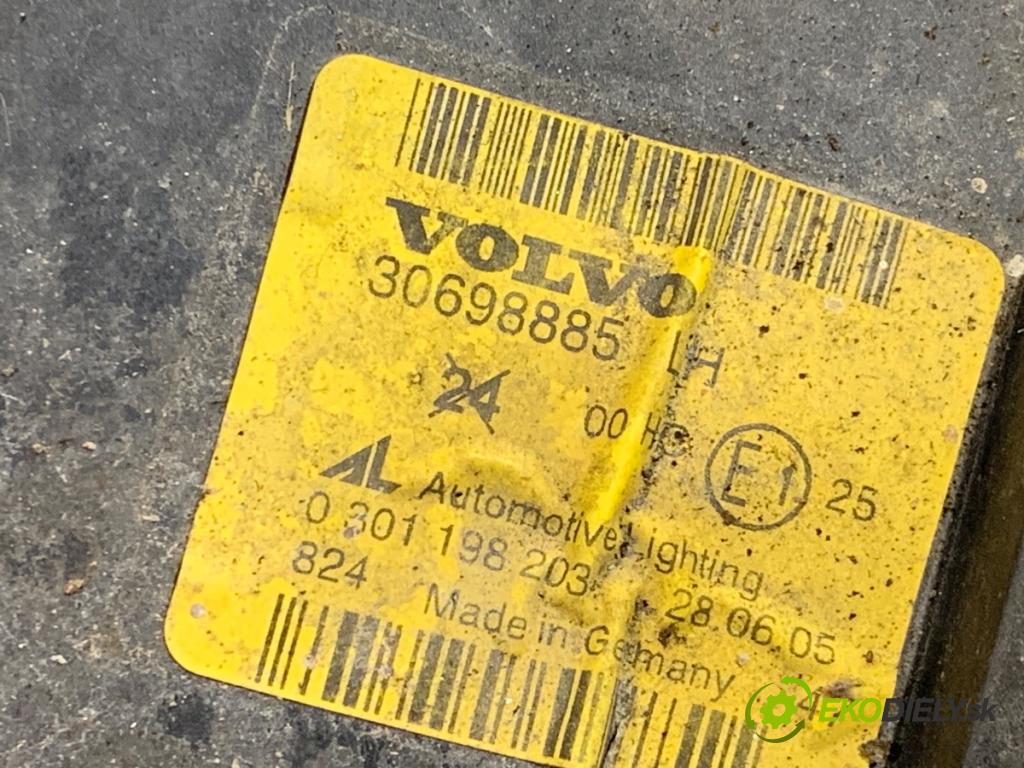 VOLVO V50 Kombi 2005 125 kW 2.4 2435 světlomet levý přední část
