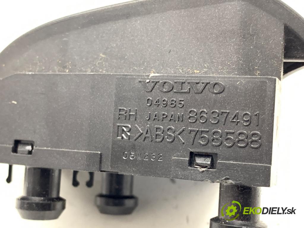 VOLVO V50 Kombi 2005 125 kW 2.4 2435 SPÍNAČE: volantu 758588