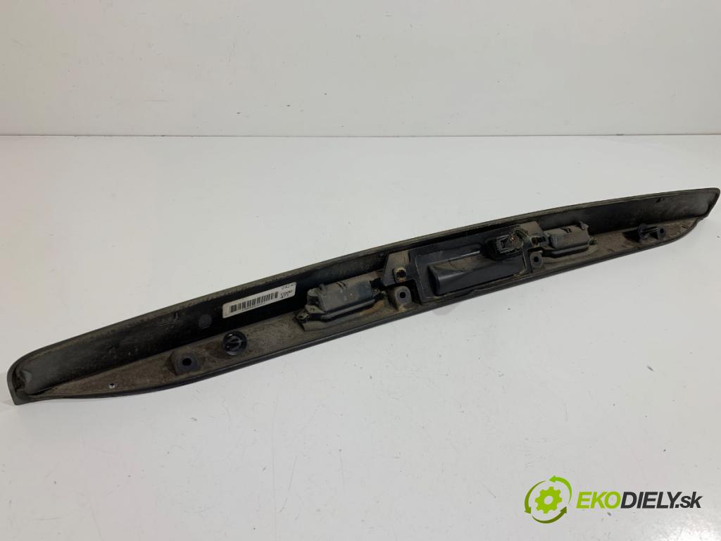 VOLVO V50 Kombi 2005 125 kW 2.4 2435 lišta dveří zadní část 39898565