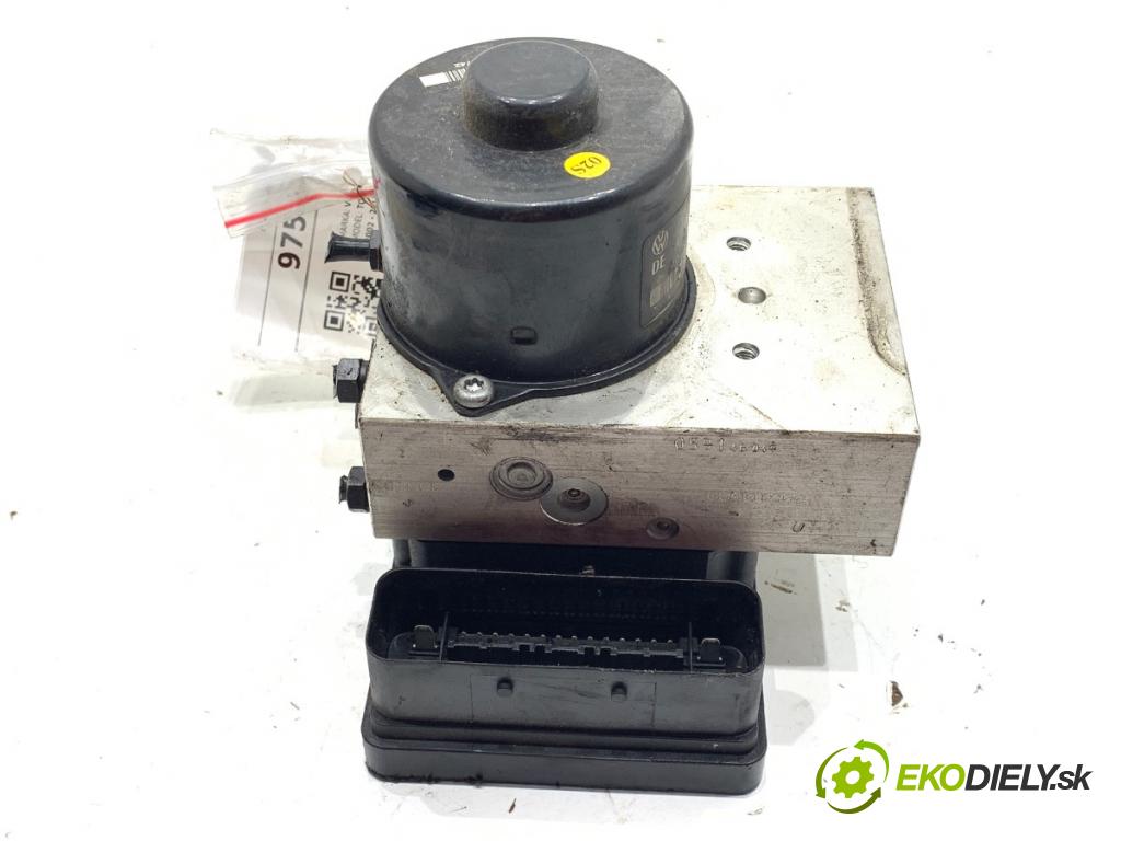 VW TOUAREG SUV 2004 128 kW 2.5 R5 TDI 2461 pumpa ABS 7L0614111B (Pumpa ABS)