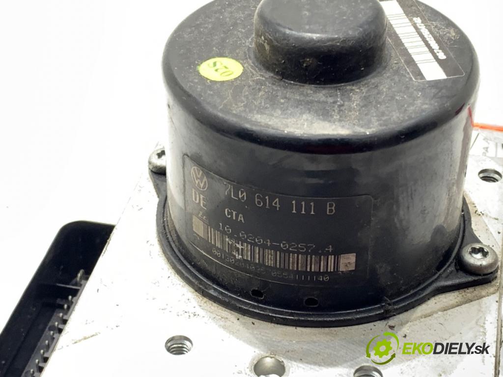 VW TOUAREG SUV 2004 128 kW 2.5 R5 TDI 2461 Pumpa ABS 7L0614111B (Pumpa ABS)