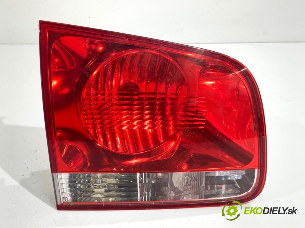 VW TOUAREG SUV 2004 128 kW 2.5 R5 TDI 2461 světlo dveří levý zadní část 
