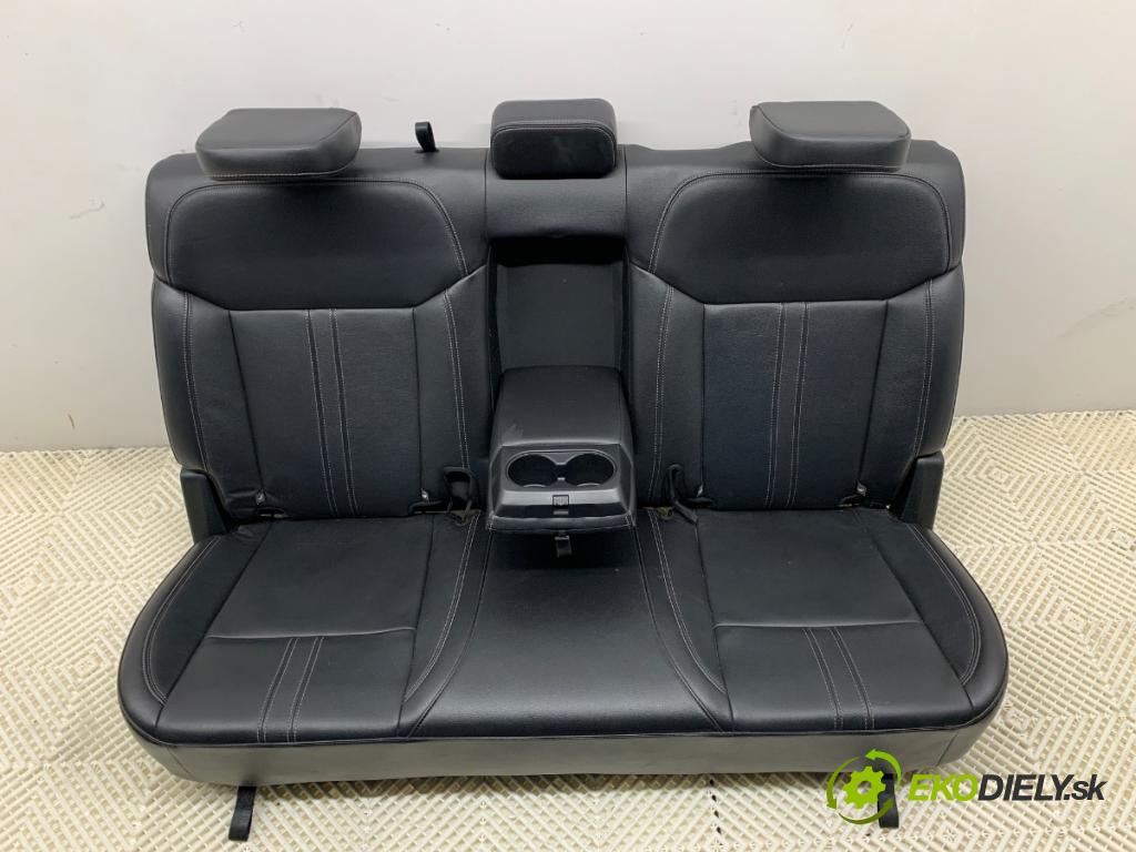 FORD RANGER V  2019 213 kW 2.3 213 kW [290 KM] benzyna 2019 - 2022 2261 sedadlo druhý VLÁDA: