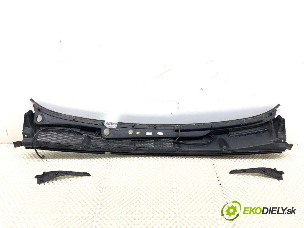 OPEL MOKKA SUV 2013 96 kW 1.7 CDTI (_76) 1686 Torpédo, plast pod čelné okno 95249628 (Torpédo (plast pod čelným sklom))