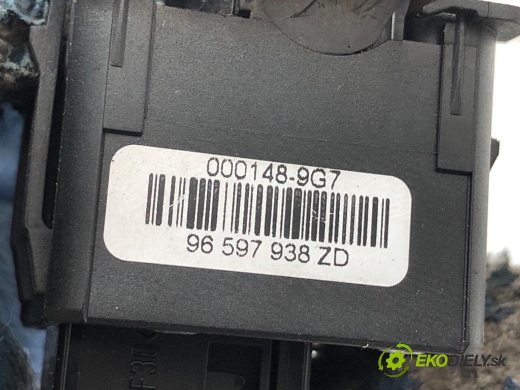 CITROEN C4 PICASSO I nadwozie wielkoprzestrzenne (MPV) 2012 82 kW 1.6 HDi 110 1560 Spínač brzdy ručnej brzdy 96597938ZD (Prepínacie páčky pod volantom)