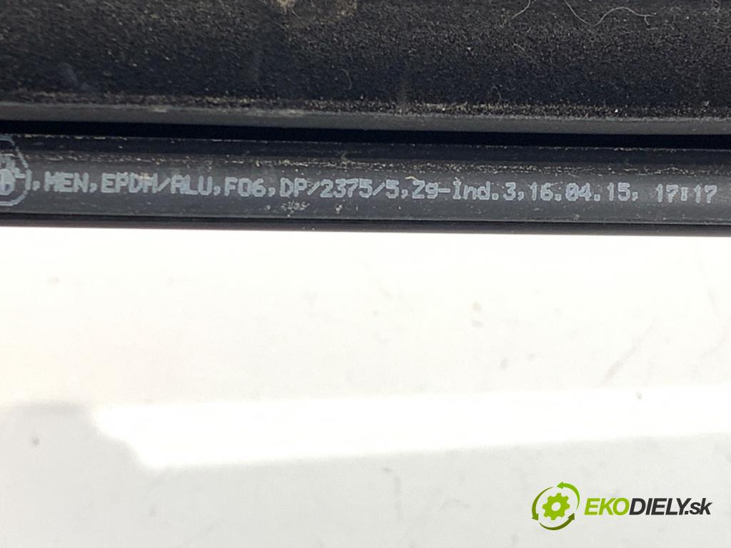 BMW F06 coupe 2015 230 kW 640 d xDrive 2993 lišta Sbírání: zadní část pravý
