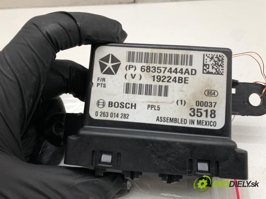 JEEP GRAND CHEROKEE WK SUV 2018 259 kW 5.7 V8 4x4 5654 Modul PDC 68357444AD (Riadiaca jednotka ostatné)