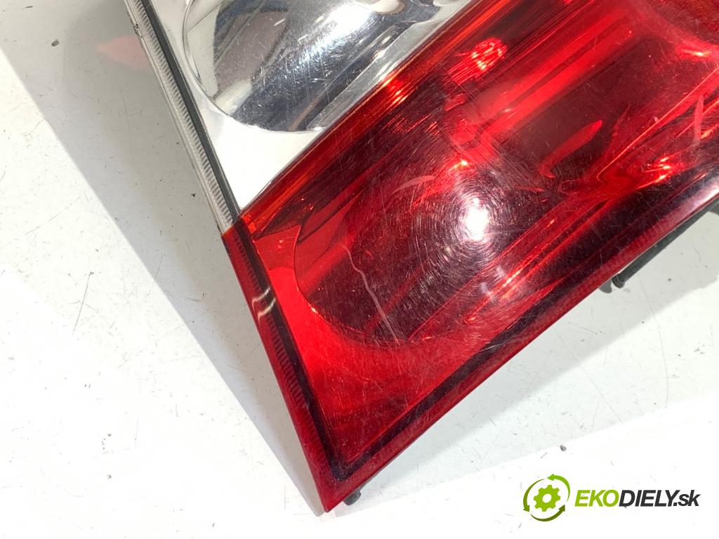 HONDA CIVIC VII liftback 2004 74 kW 1.7 CTDi (EP4) 1686 světlo levý zadní část