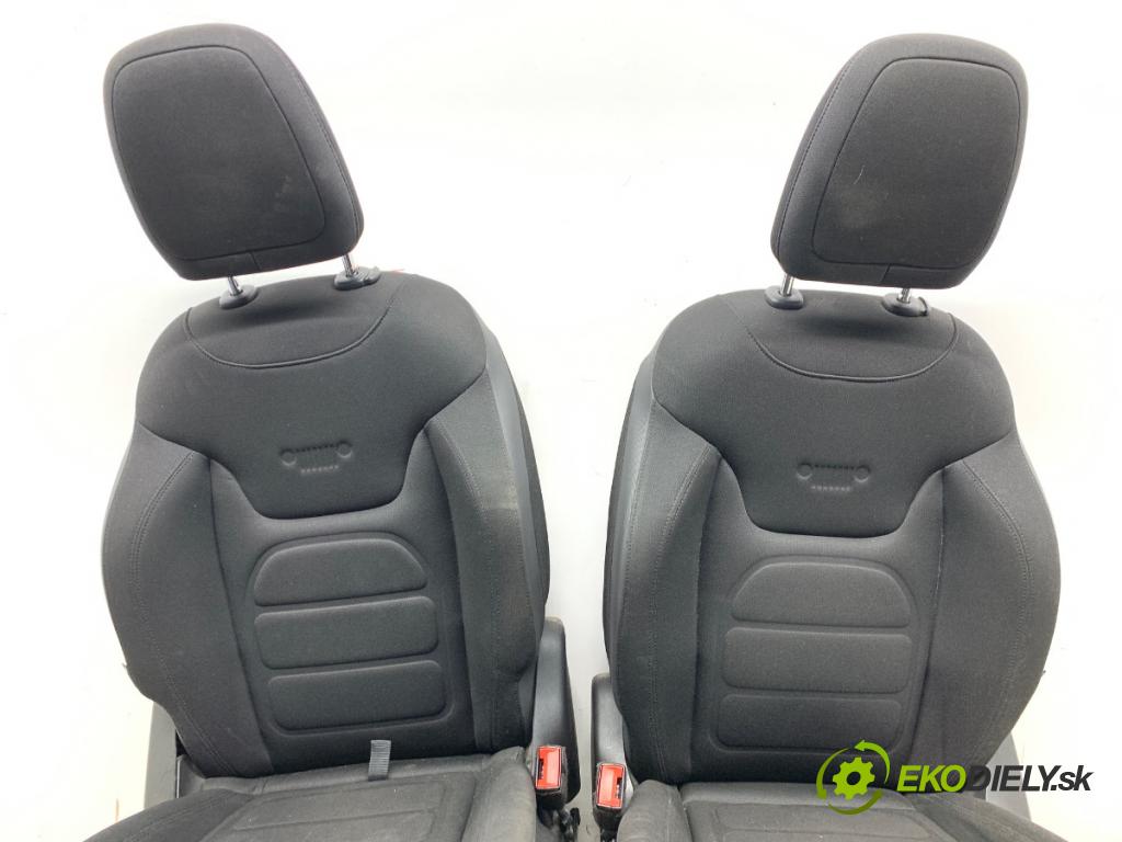 JEEP RENEGADE SUV 2015 103 kW 2.0 CRD 4x4 1956 sedadla sedačky sedadlo boční