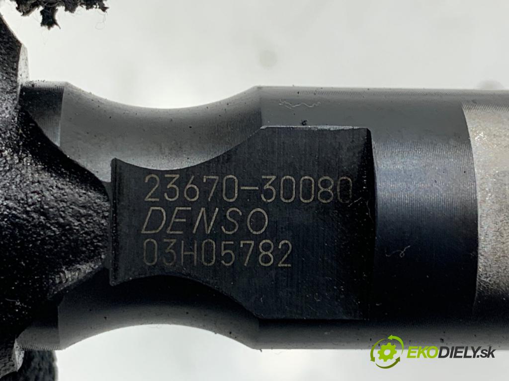 TOYOTA LAND CRUISER J12 samochód terenowy zamknięty 2005 120 kW 3.0 D-4D (KDJ120, KDJ125) 2982 vstřikovací ventily 23670-30080