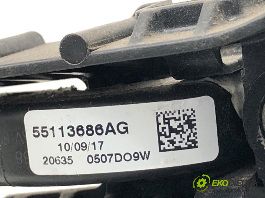JEEP GRAND CHEROKEE WK SUV 2018 259 kW 5.7 V8 4x4 5654 klika vnejší pravý zadní část 55113686AG