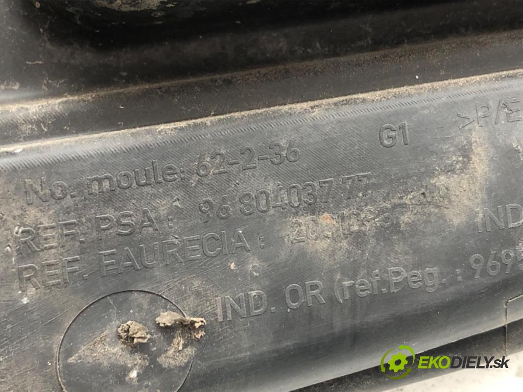 CITROEN C4 PICASSO I nadwozie wielkoprzestrzenne (MPV) 2012 82 kW 1.6 HDi 110 1560 mří nárazníka pravý přední část 9680403777