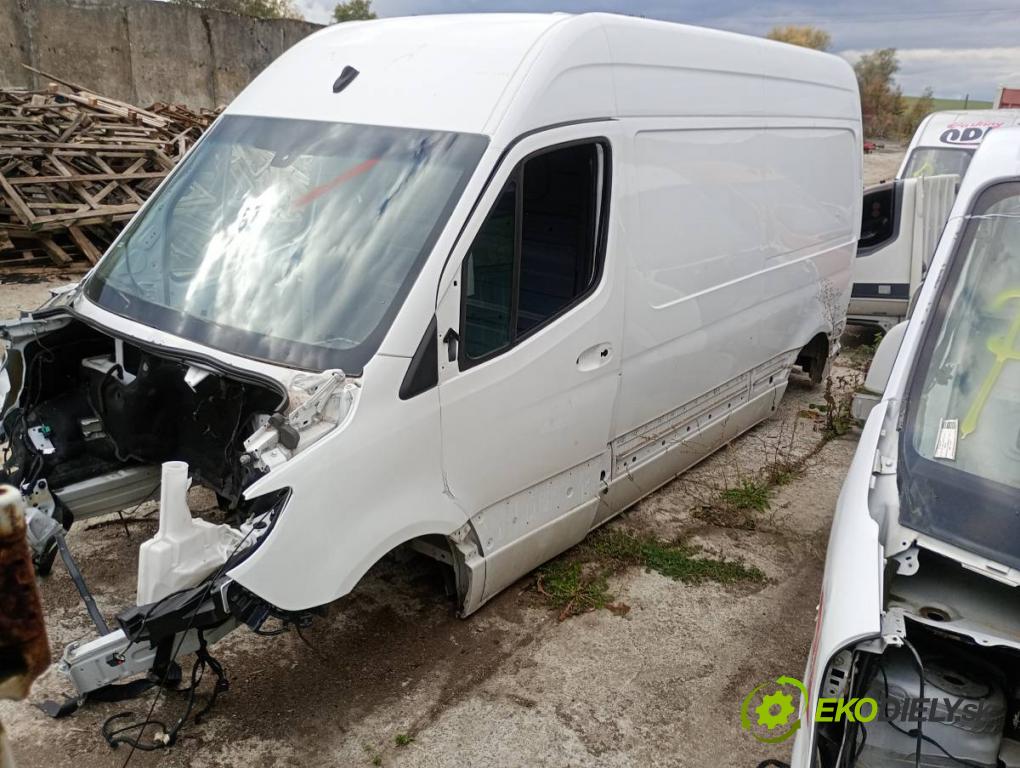 MERCEDES-BENZ eSPRINTER Skrzynia Skrzynia 2021 85 kW Electric (910.633)  KAROSERIA ČTVRŤÁK blatník práh střecha PODŁUŻNICA