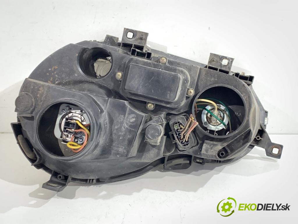 VW POLO IV 9N liftback 2003 47 kW 1.2 12V 1198 světlomet pravý přední část