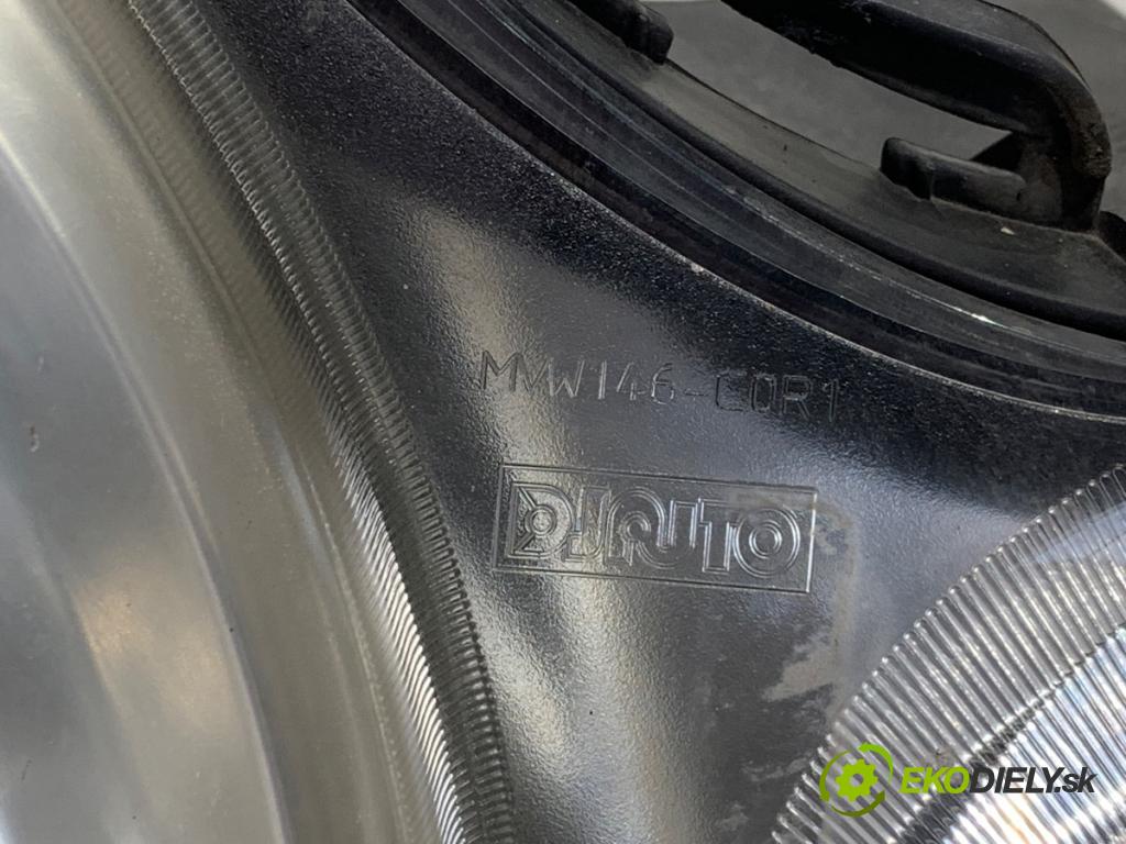 VW POLO IV 9N liftback 2003 47 kW 1.2 12V 1198 světlomet pravý přední část