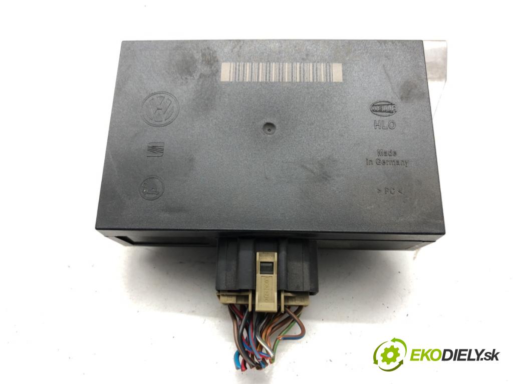 VW GOLF IV liftback 2004 74 kW 1.9 TDI 1896 modul komfortu 1C0959799 (Komfortní modul)