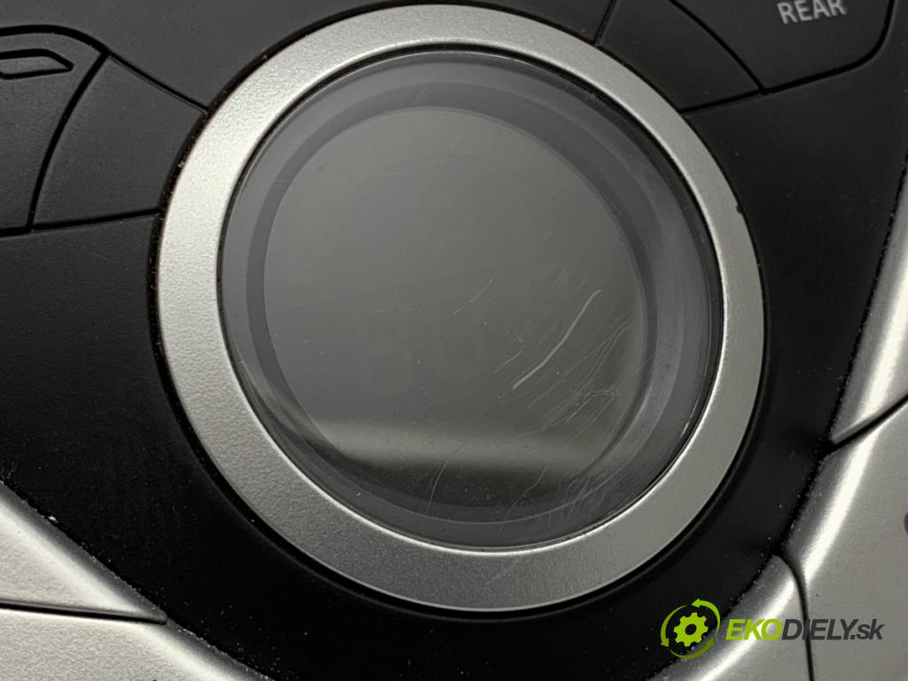 SUZUKI BALENO liftback 2016 66 kW 1.2 (A1K412) 1242 Panel ovládania kúrenia 39510-68P00 (Prepínacie páčky pod volantom)