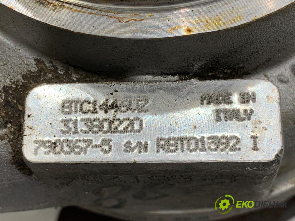 VOLVO V40 liftback 2014 110 kW D3 1984 Turbodúchadlo,turbo 31390220 (Turbodúchadlo (kompletné))