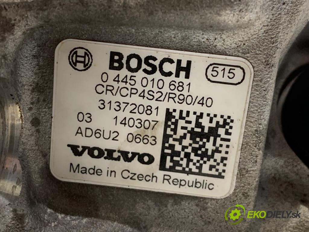 VOLVO V40 liftback 2014 110 kW D3 1984 pumpa vstřikovací 31372081 (Vstřikovací čerpadlo)