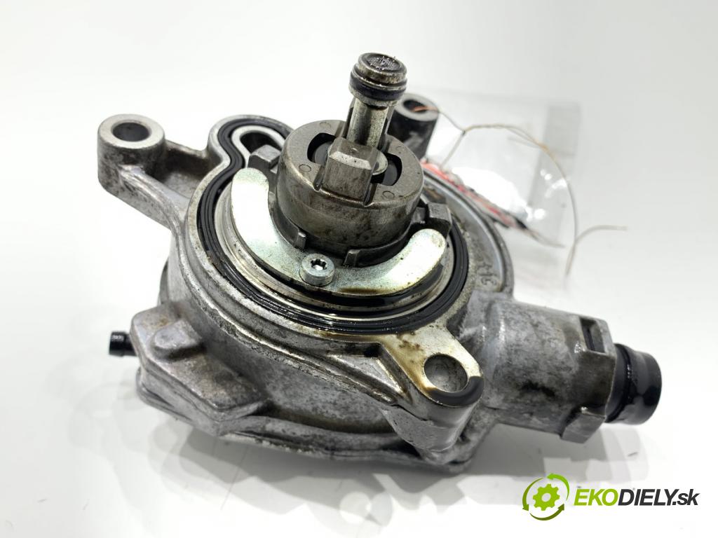 VOLVO V40 liftback 2014 110 kW D3 1984 pumpa vakuová 31375107