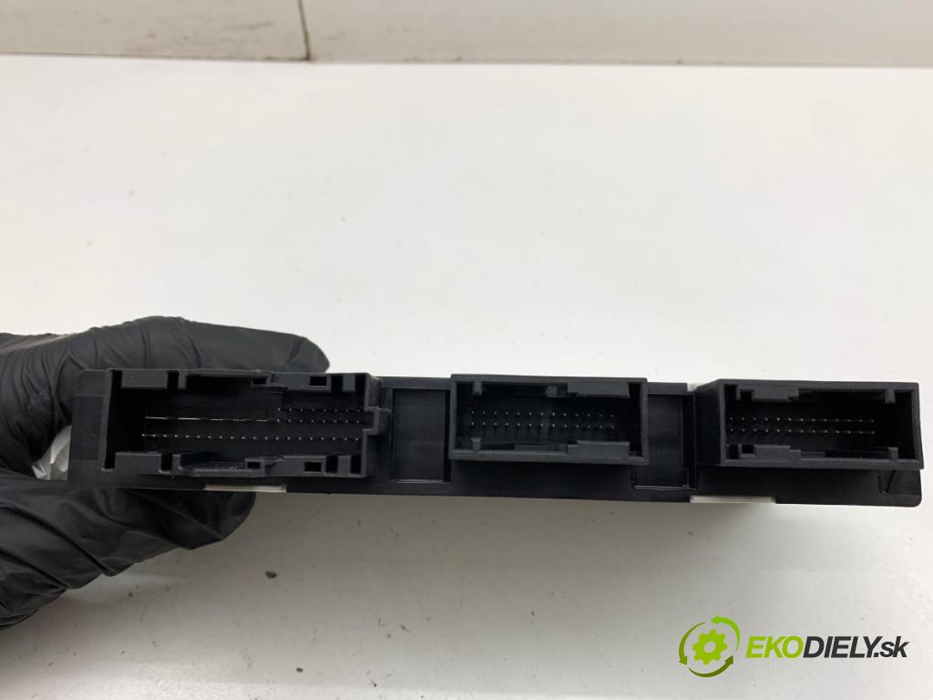 BMW F06 coupe 2015 230 kW 640 d xDrive 2993 modul CAS 9367374
