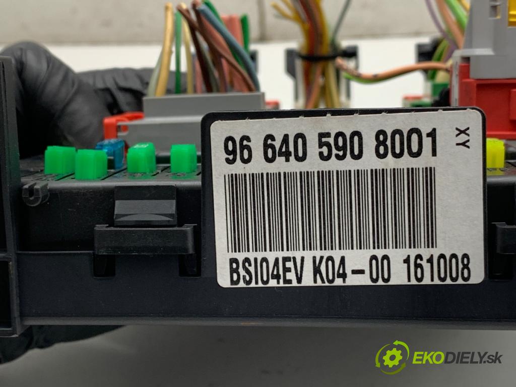 CITROEN C4 PICASSO I nadwozie wielkoprzestrzenne (MPV) 2008 88 kW 1.6 VTi 120 1598 modul BSI 966405908001 (Pojistková skříňka)
