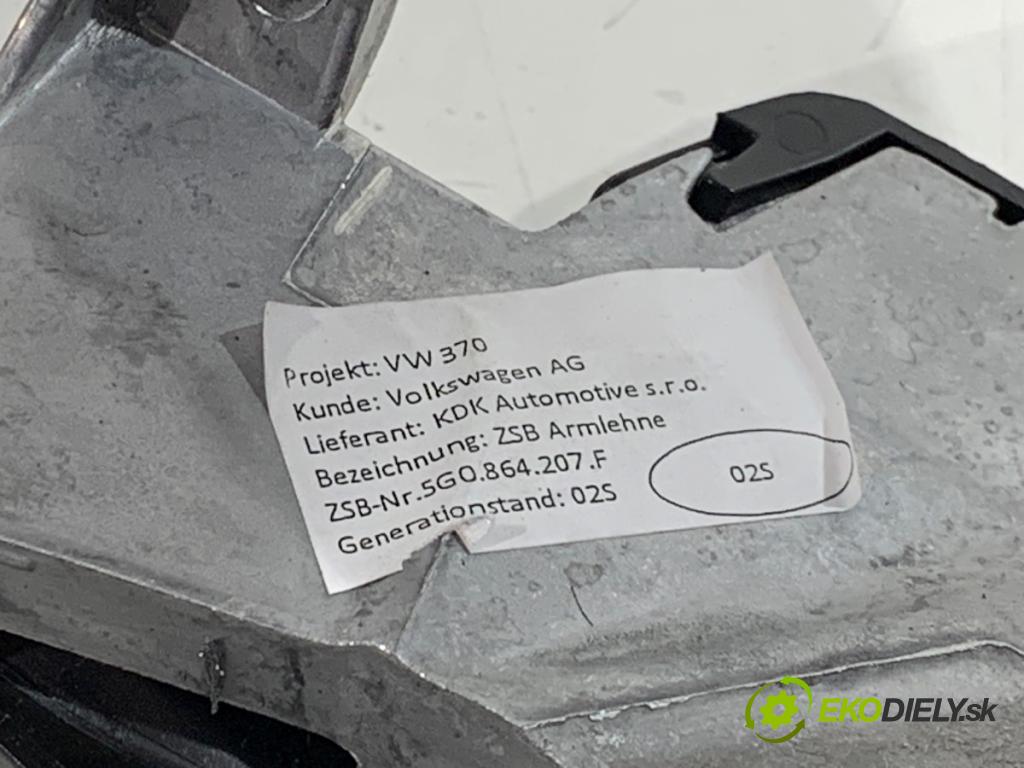 VW GOLF VII Kombi 2019 110 kW 2.0 TDI 1968 Lakťová opierka 5G0864207F (Lakťová opierka)