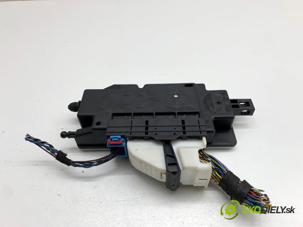 BMW F06 coupe 2015 230 kW 640 d xDrive 2993 modul airbag 9385026