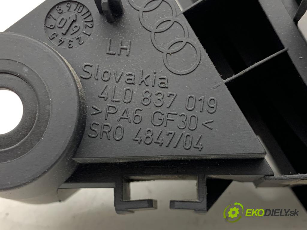AUDI Q7 4L SUV 2009 176 kW 3.0 TDI quattro 2967 klika vnitřní levý přední část 4L0837019