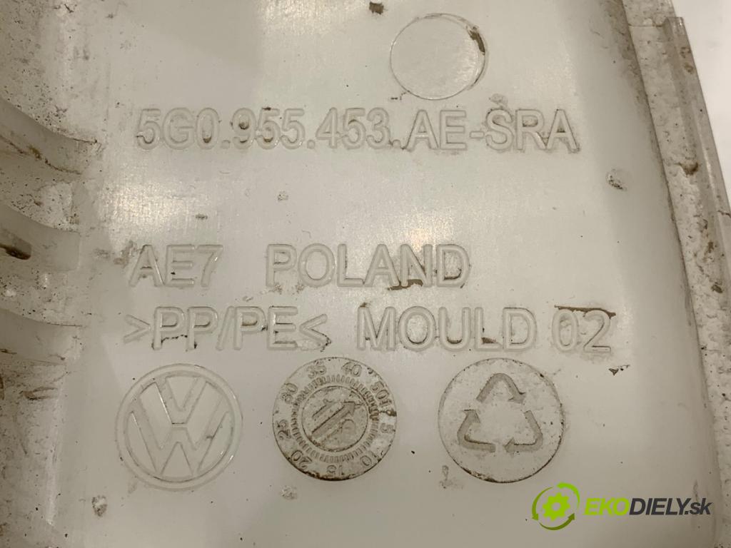 VW GOLF VII Kombi 2019 110 kW 2.0 TDI 1968 Nádržka ostrekovačov