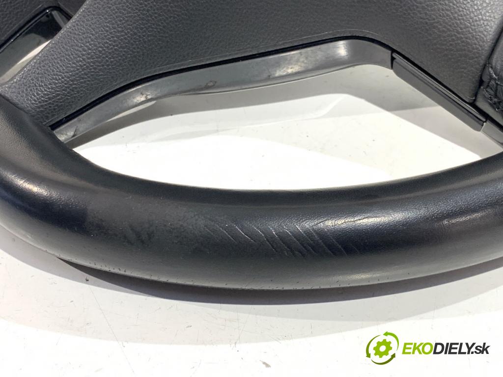 VW GOLF VII Kombi 2019 110 kW 2.0 TDI 1968 volant 5G0419091BG (Volant)