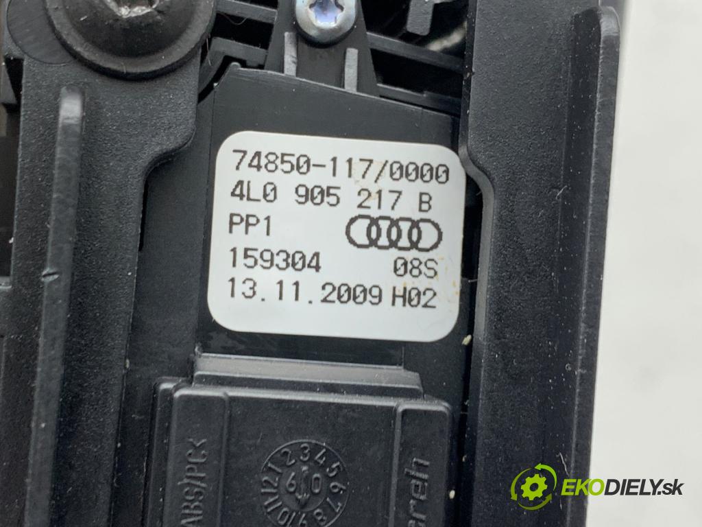 AUDI Q7 4L SUV 2009 176 kW 3.0 TDI quattro 2967 Panel ovládania radia 4L0905217B (Prepínacie páčky pod volantom)