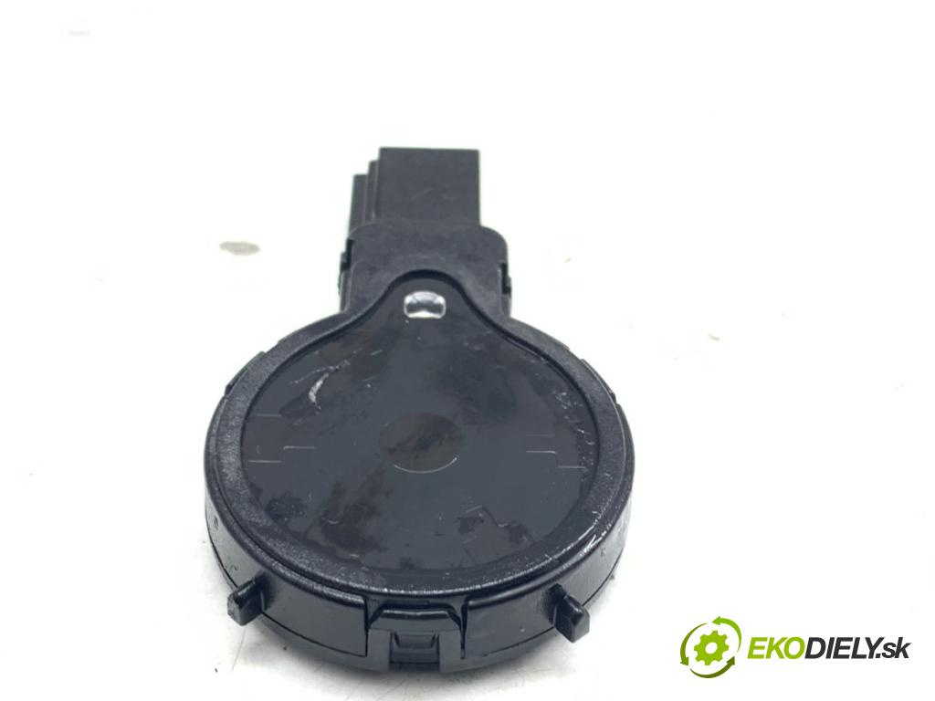 AUDI Q7 4L SUV 2009 176 kW 3.0 TDI quattro 2967 Snímač dažďa 8K0955559B (Snímač dažďa)